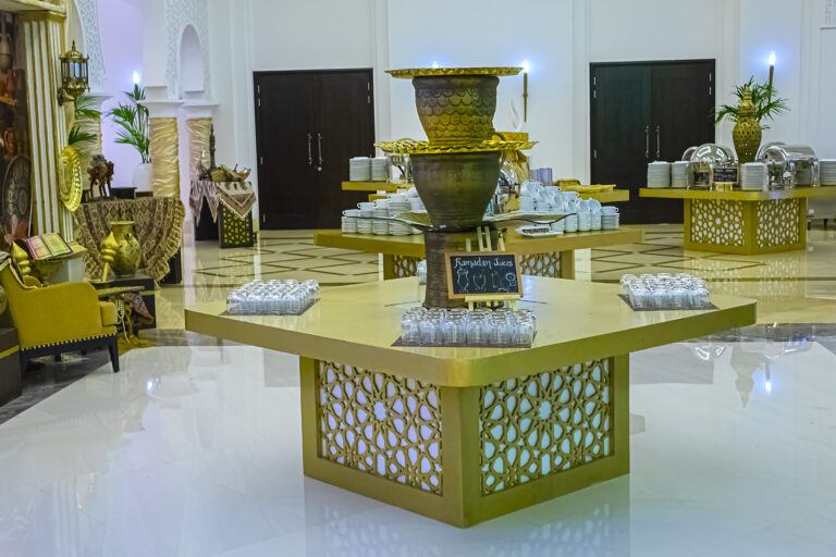 Touch-Design-arabic-style-caligraphy-engraved-custom-made-table-for-interior